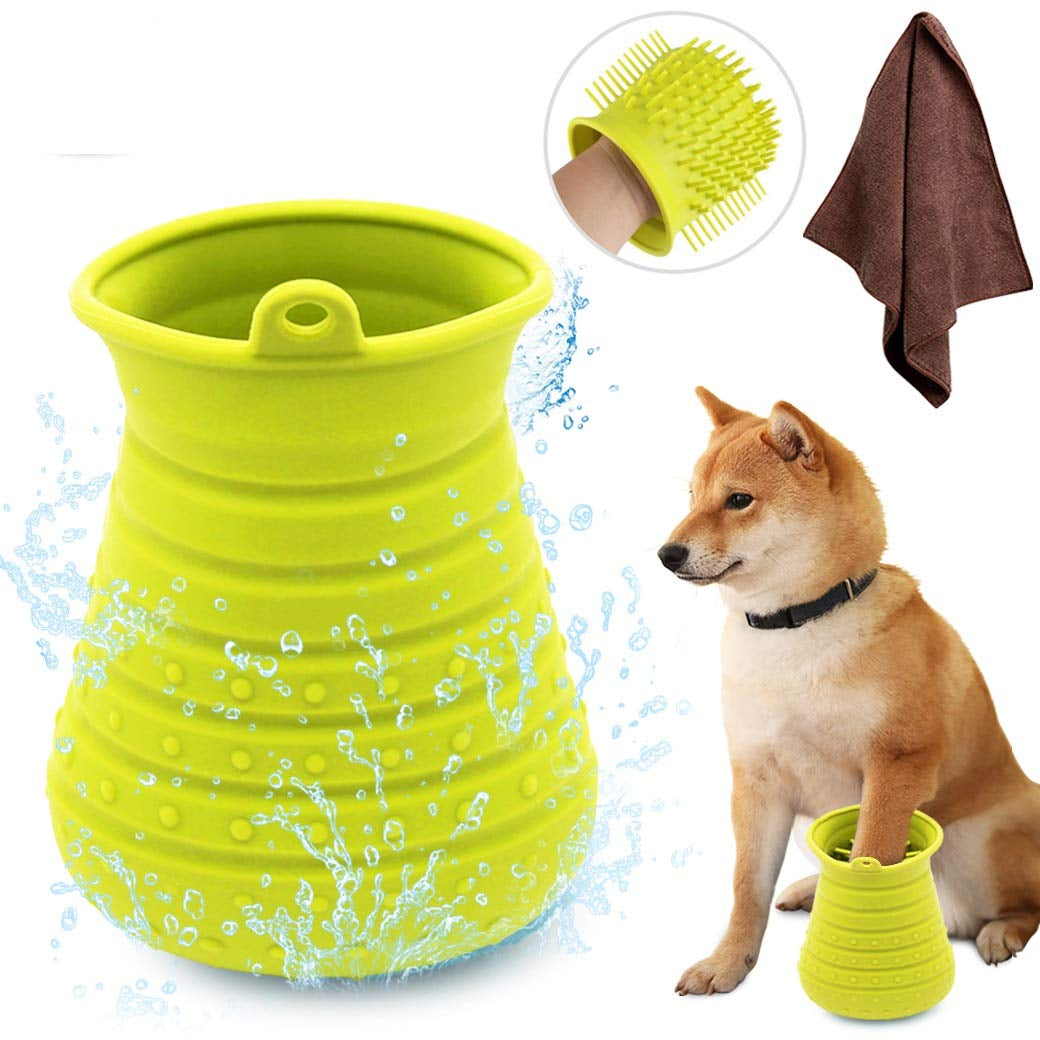 Idepet Dog Paw Cleaner Cup with Towel Pet Foot Washer Protable Dogs Cleaning Brush for Puppy Cats Massage Grooming Dirty Claws (Purple)